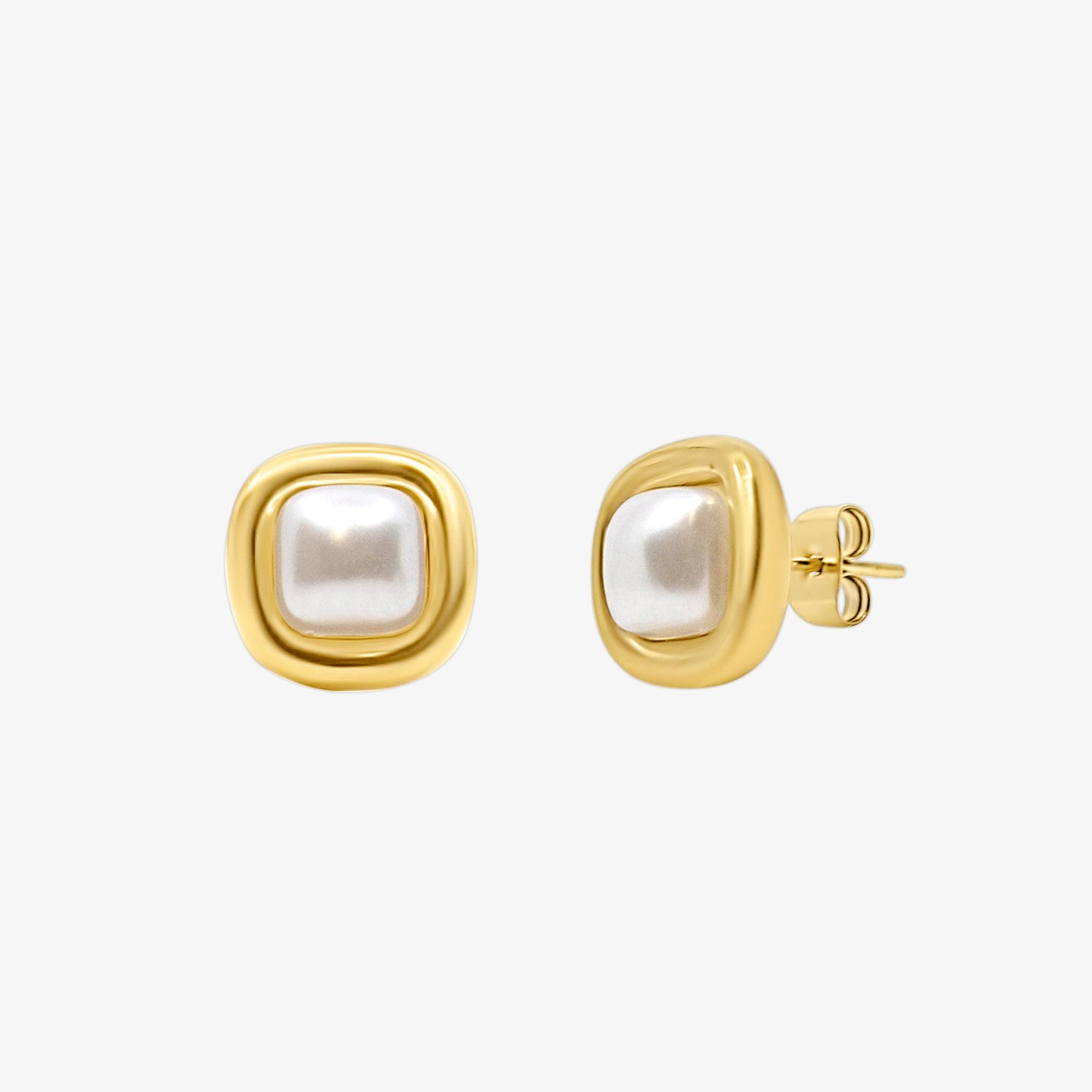 Daisy Dreams Pearl Earrings